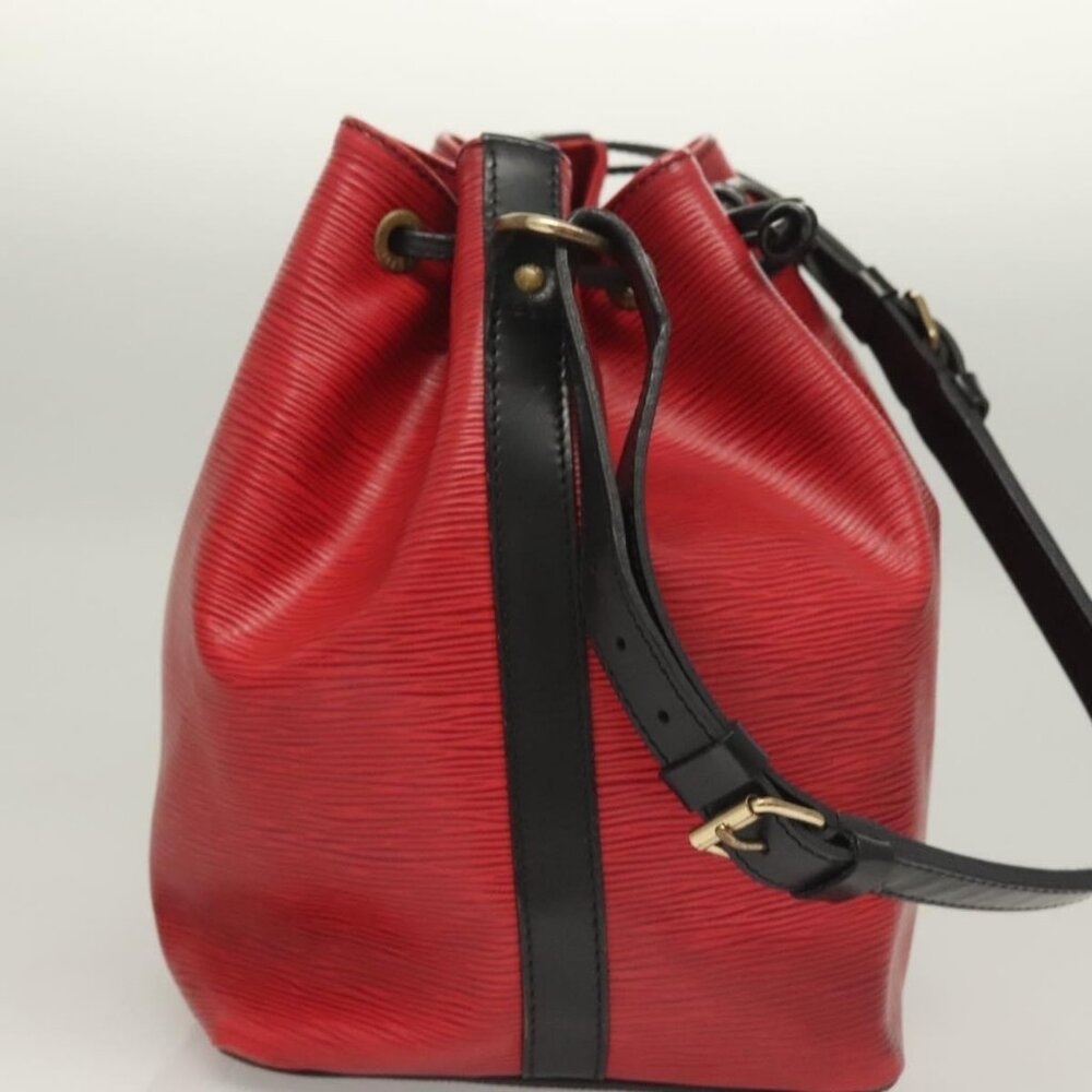 Authentic LOUIS VUITTON Epi Petit Noe Shoulder Bag Red M44107 LV - Picture 11 of 16